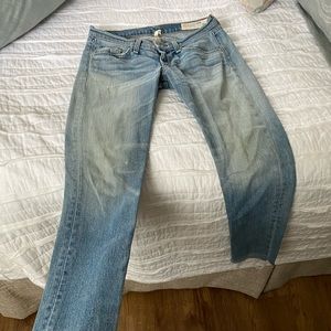 Rag and Bone size 26 skinny jeans